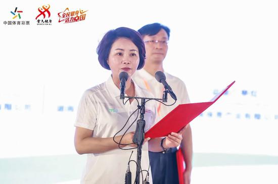 （長沙市政協(xié)副主席、市體育局局長李平致辭）